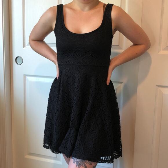 Aeropostale Black Lace Mini Fit and Flare Sleeveless Dress Womens SZ Small - Picture 1 of 3